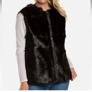 nwt St. John black faux fur vest
